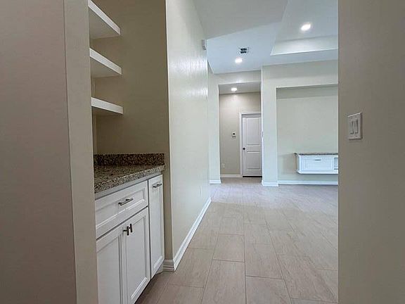 5th image of 3730 Avenida Residencial