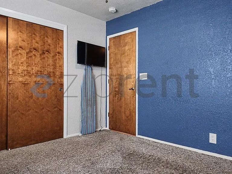 1172 Spruce Tree Cir — Photo 30