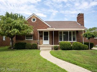 16123 Bell Ave, Eastpointe, MI 48021