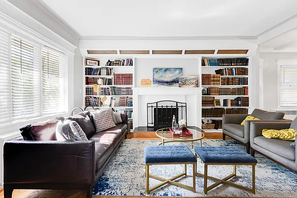 Sold by Remax Edge | media 1