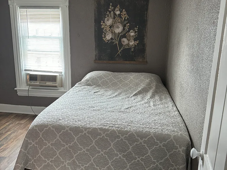27 E Front St — Photo 9