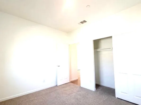 1172 Willow Hill Ave, Sacramento, CA 95834