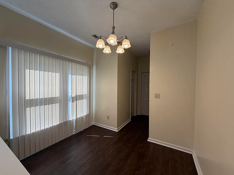 160 Wainwright Mnr — Photo 9