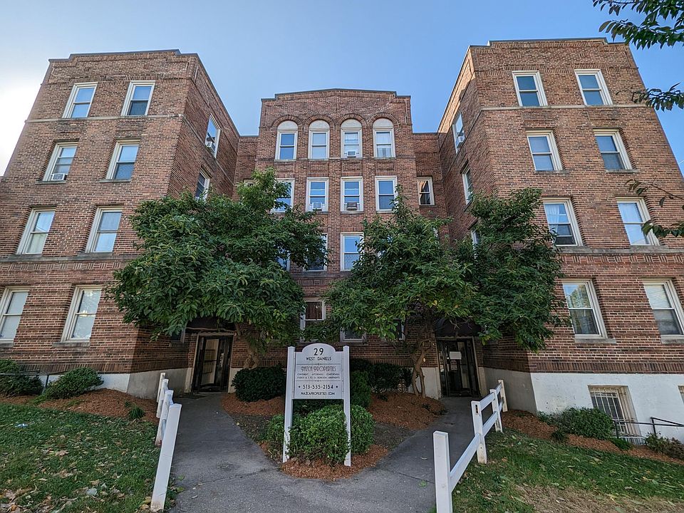 1st image of 29 W Daniels St APT 19