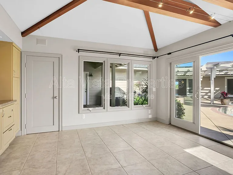 5940 La Jolla Mesa Dr — Photo 29