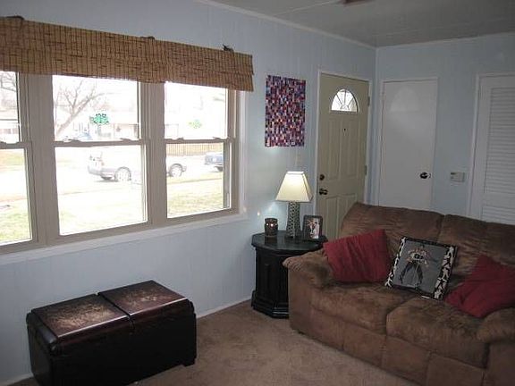 4th image of 2532 Meadow Dr