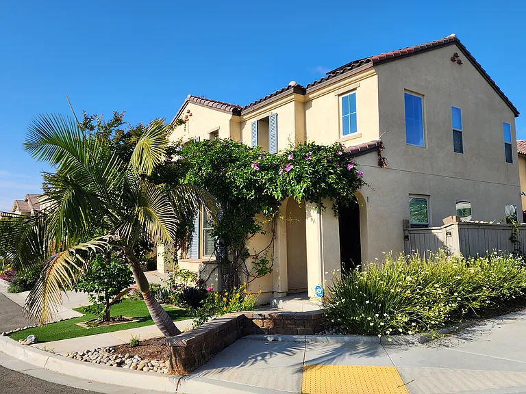 Swaying Palms Way — Photo 3