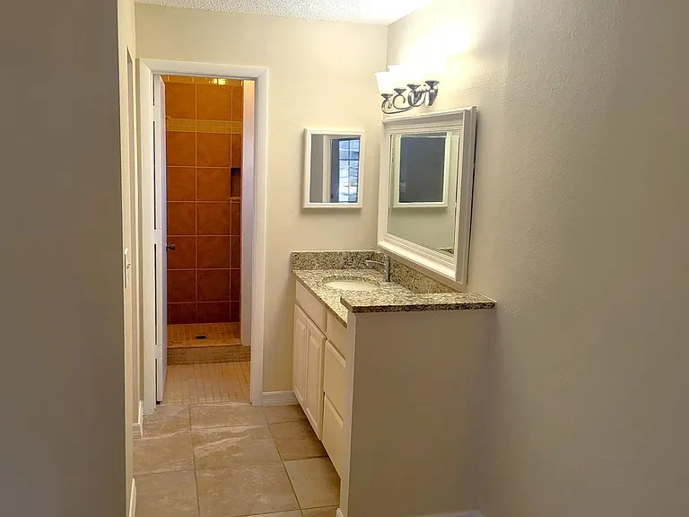 11255 Pendleton Ave A/B — Photo 7