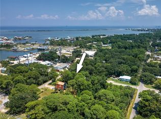 1101 Chaumont Ave, Dauphin Island, AL 36528