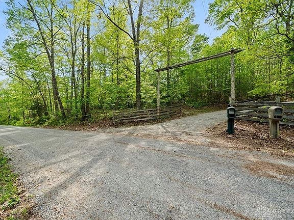 2nd image of 1393 Dutch Thomas Rd