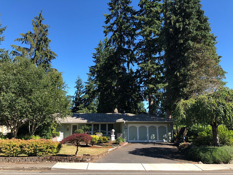 1st image of 3608 Madrona Dr SE