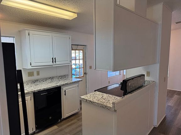 5th image of 16807 Olivaud St