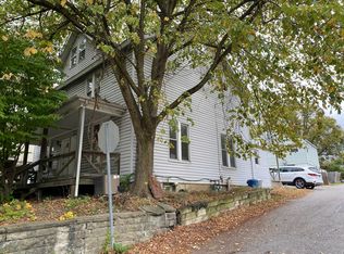 1 Summit St #3, Carnegie, PA 15106