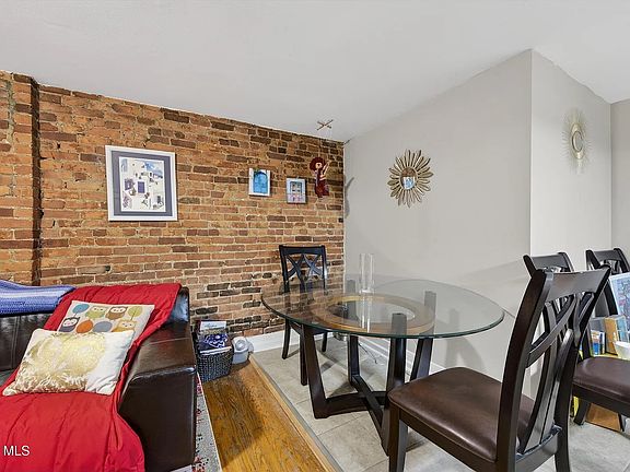 5th image of 82 Dove St #B