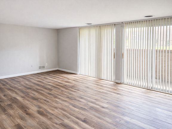 4th image of 1036 S Braddock Ave