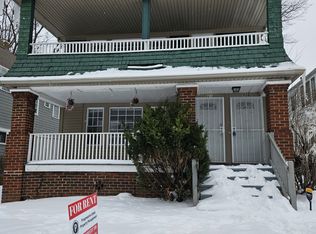 931 Helmsdale Rd, Cleveland Heights, OH 44112