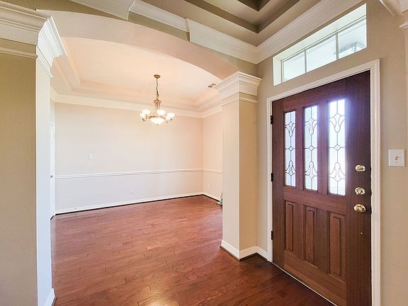 5th image of 3218 Vanity Dr