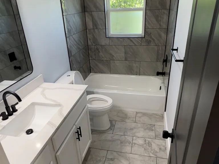 1614 Steele St — Photo 11