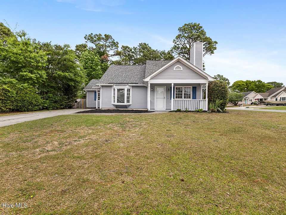1st image of 600 Silver Grass Court