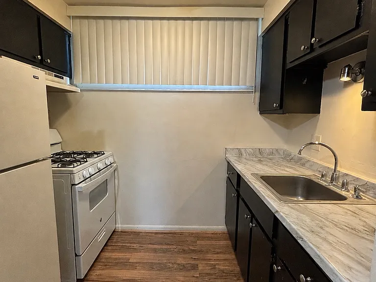 150 Summit View Ct — Photo 2