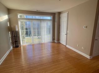 185 Horseshoe Ct, Phillipsburg, NJ 08865