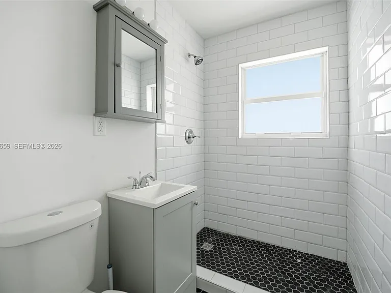 101 NW 74th St #4 — Photo 7