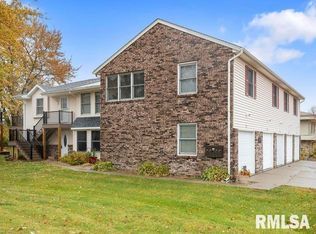 3807 Spring St APT 1A, Davenport, IA 52807