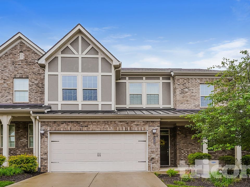 1st image of 135 Cape Private Cir