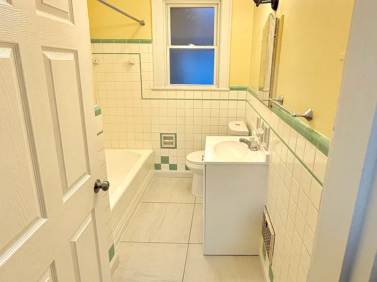 221 N Miami Ave #2 — Photo 9