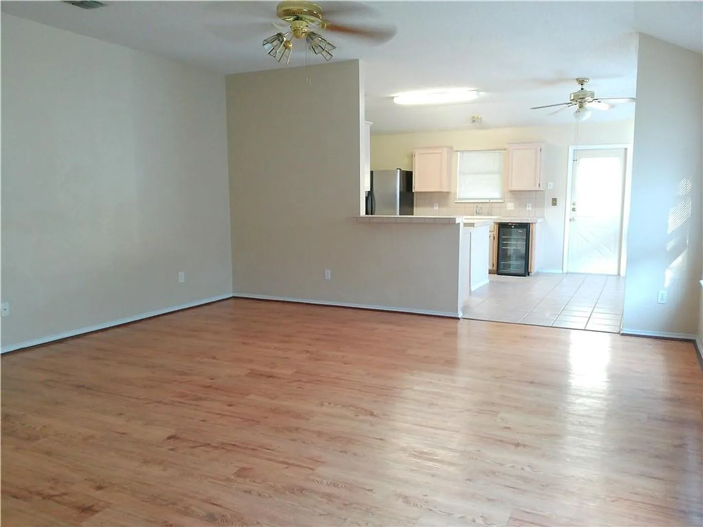 7837 Wolf - 3/Bed 2/Bath - $1795/month — Photo 4