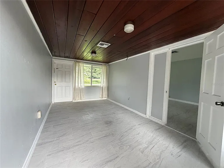710 Winthrop Pl — Photo 27