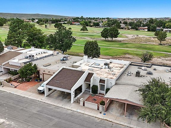 4th image of 1605 Desert Willow Dr