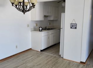 7815 Douglas Ave APT 203, Urbandale, IA 50322
