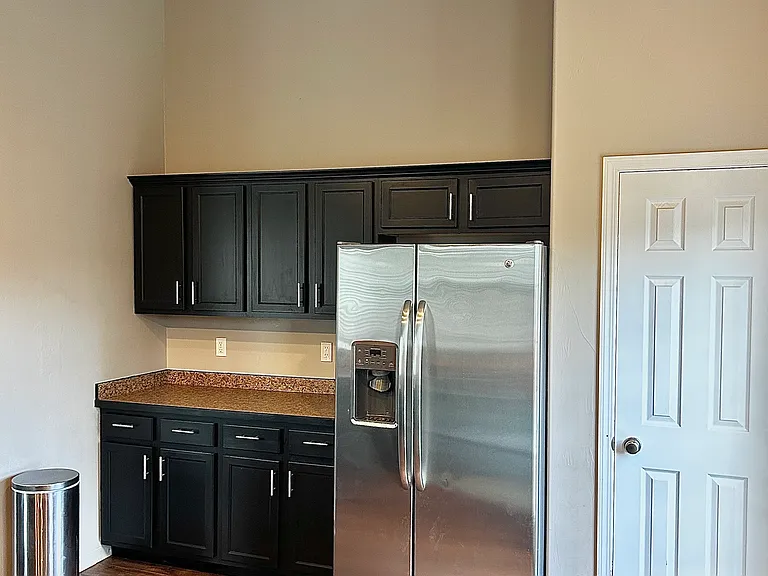 902 Powers Blvd — Photo 19