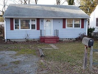 1st image of 210 N Juniper Ave