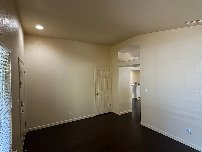5425 Buckwood Way — Photo 2
