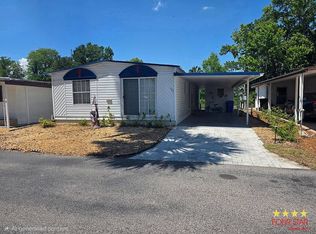 171 Tara Dr, Tavares, FL 32778