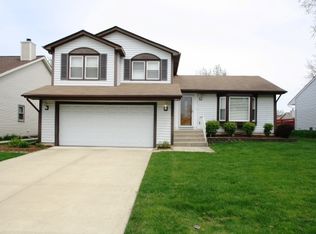 735 Cutter Ln, Elk Grove Village, IL 60007