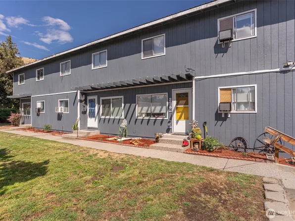 225 W Highland Avenue, Chelan, WA 98816
