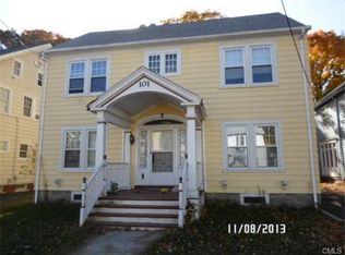 101 Elmwood Pl, Bridgeport, CT 06605