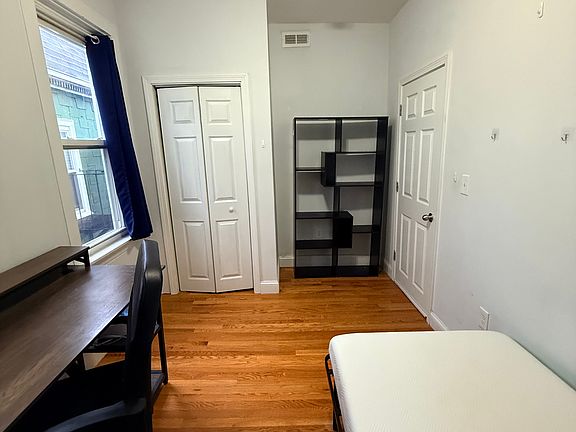 3rd image of 59 Creighton St #3