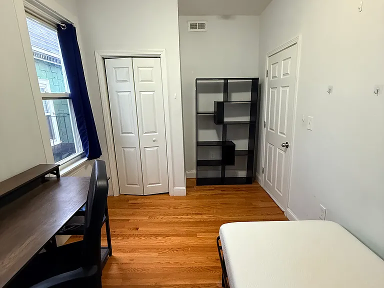 59 Creighton St #3 — Photo 3