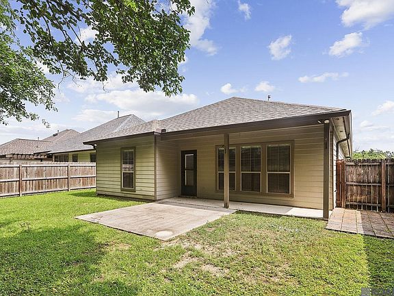 3rd image of 9154 Magnolia Leaf Ave