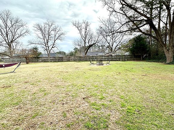 4th image of 115 Paloma Dr