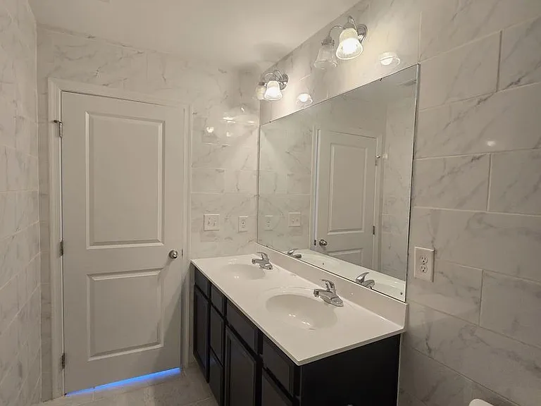 1728 Joseph Hewes Ct — Photo 13