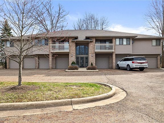 2nd image of 3800 Rosemont Blvd APT 101D