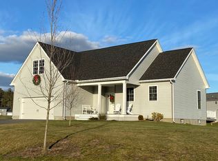 128 Verde Dr, Greenfield, MA 01301