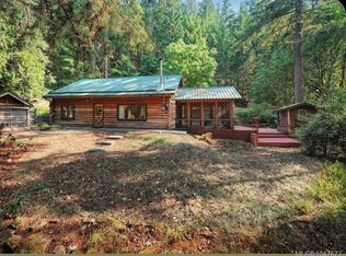 135 Fairway Dr, Saltspring Island, BC V8K1M6