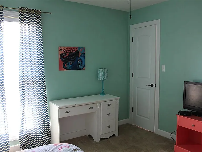 82 Grove Hill Ln — Photo 54