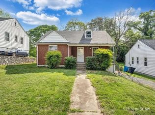 517 36th St NW, Roanoke, VA 24017